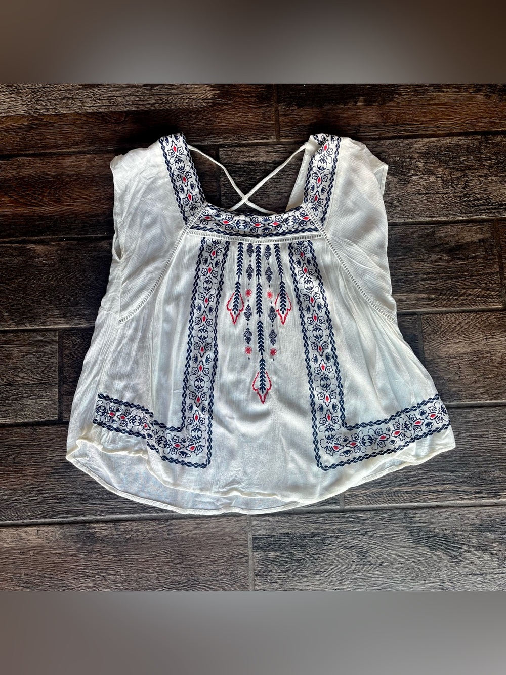 Jolt peasant gauze like top with Embroidery L